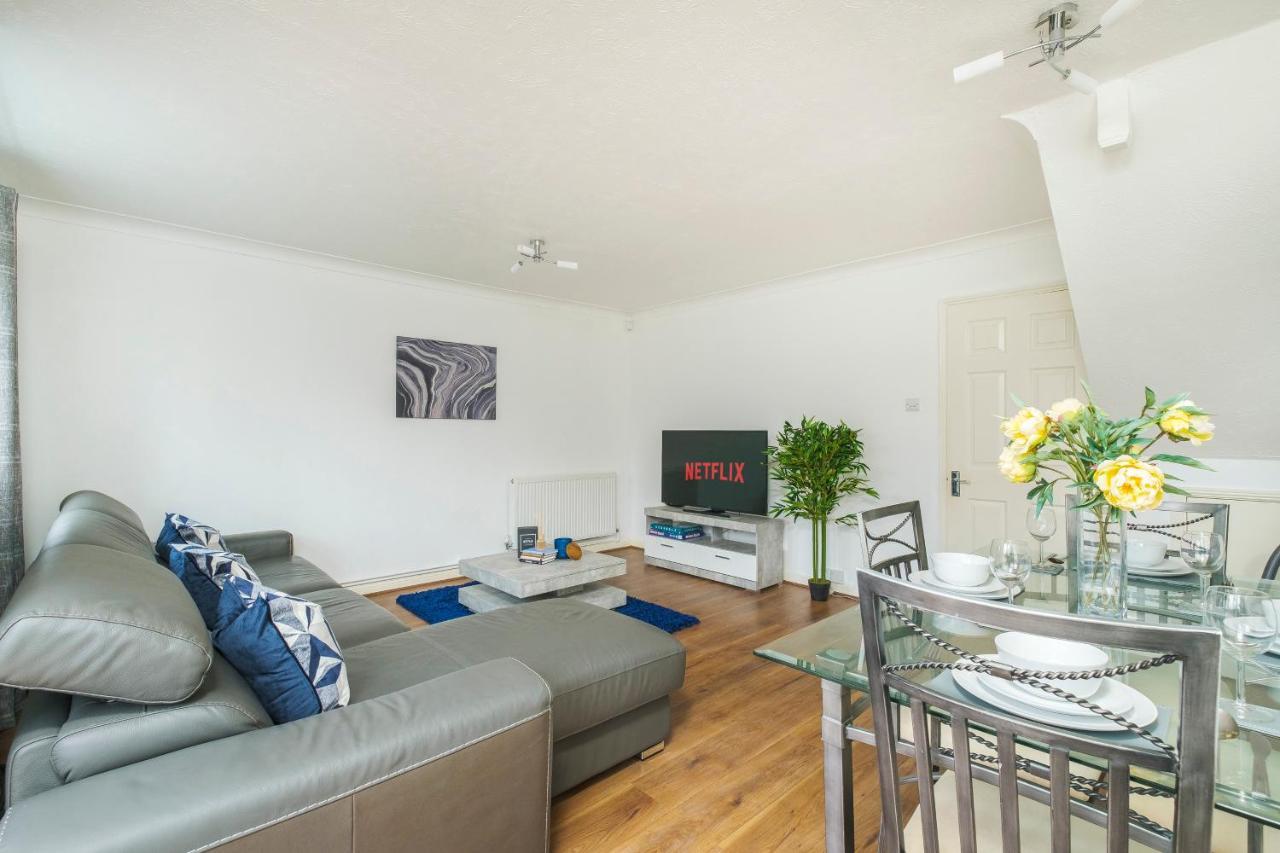 Beautiful 3 Bed House With Amazing Views In Dartford, Kentアパートメント エクステリア 写真