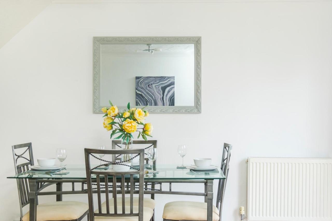 Beautiful 3 Bed House With Amazing Views In Dartford, Kentアパートメント エクステリア 写真