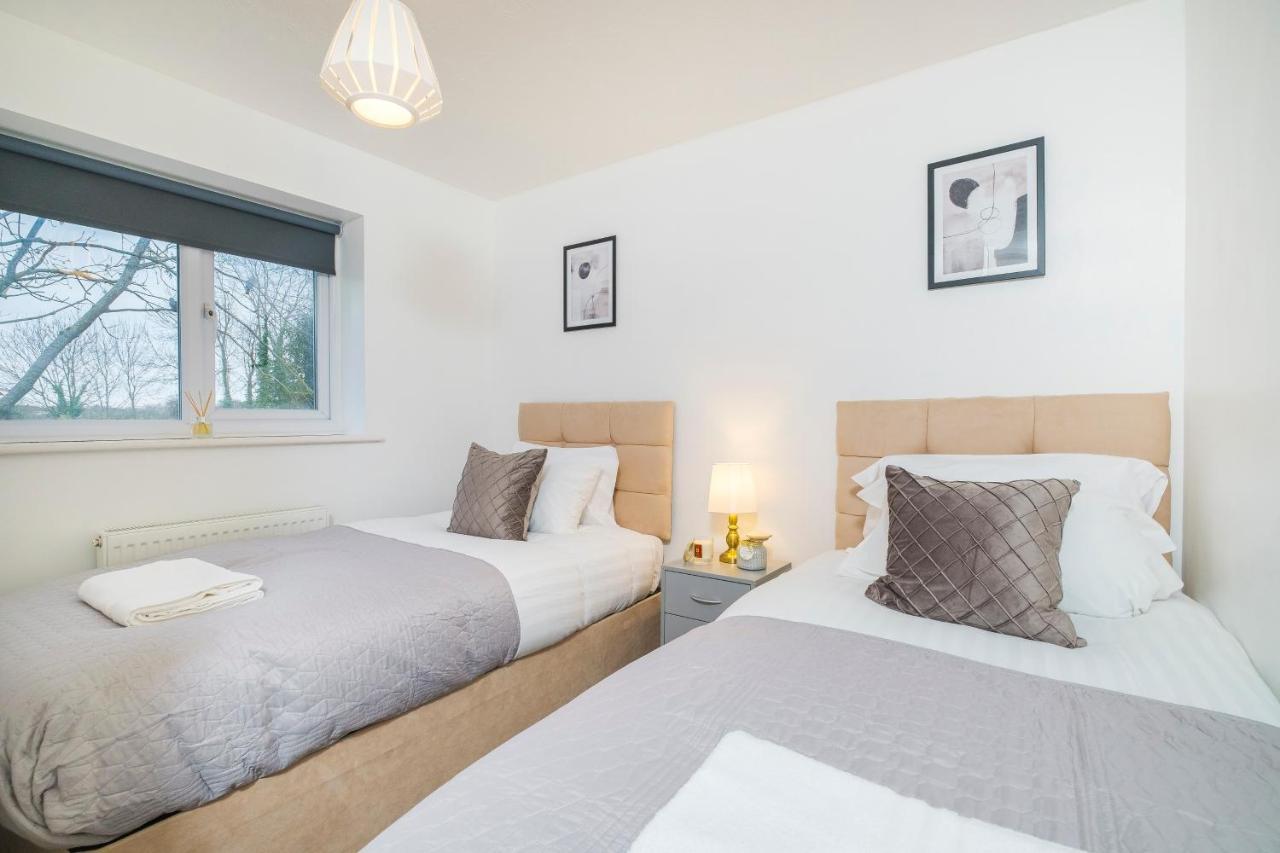 Beautiful 3 Bed House With Amazing Views In Dartford, Kentアパートメント エクステリア 写真