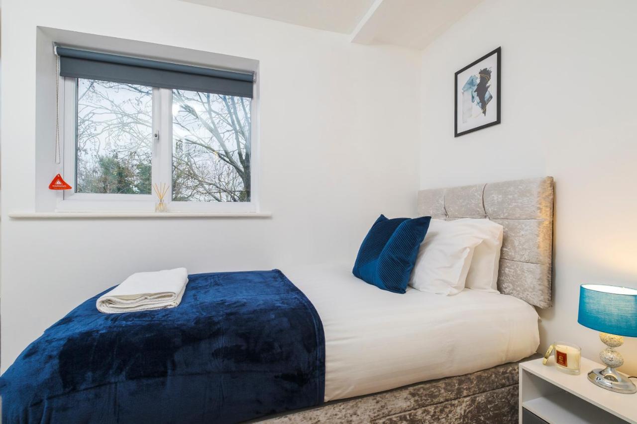 Beautiful 3 Bed House With Amazing Views In Dartford, Kentアパートメント エクステリア 写真