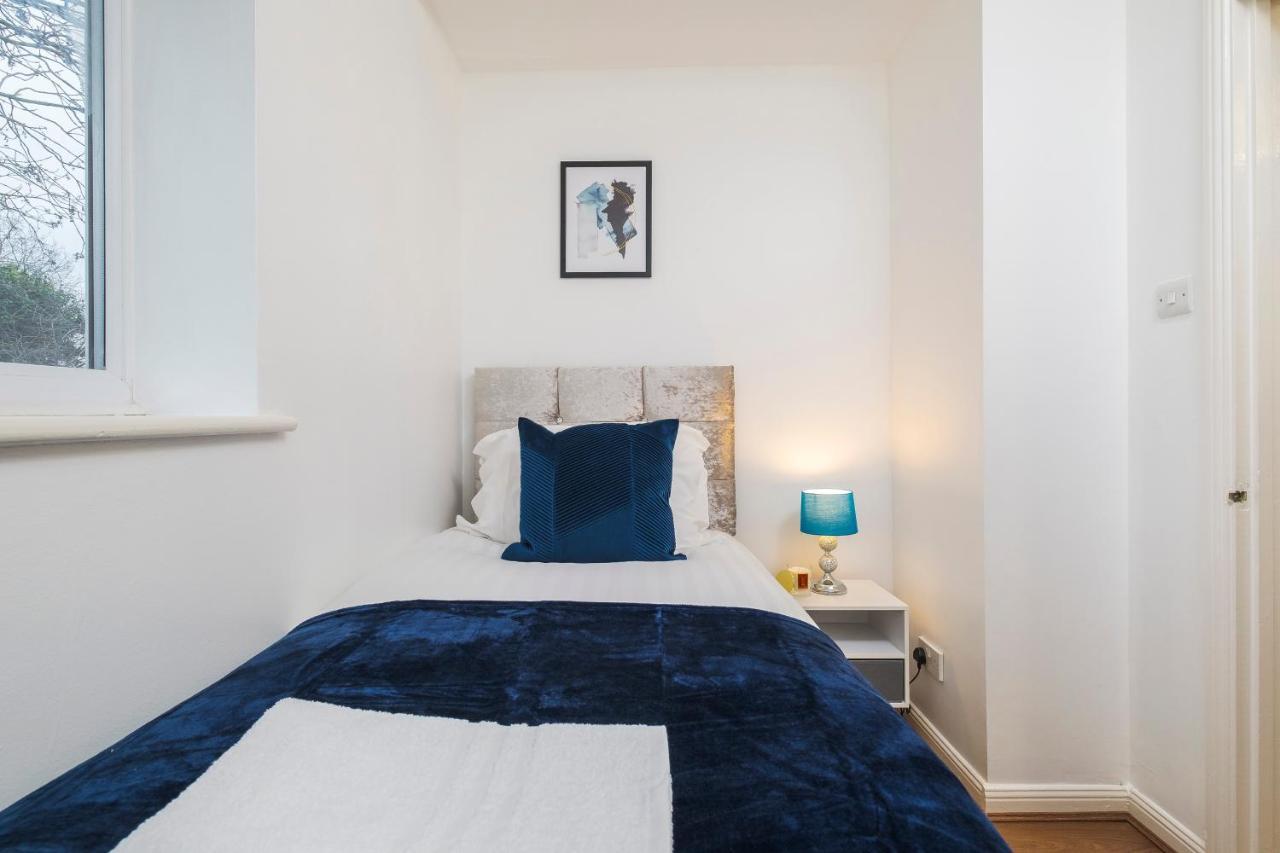 Beautiful 3 Bed House With Amazing Views In Dartford, Kentアパートメント エクステリア 写真